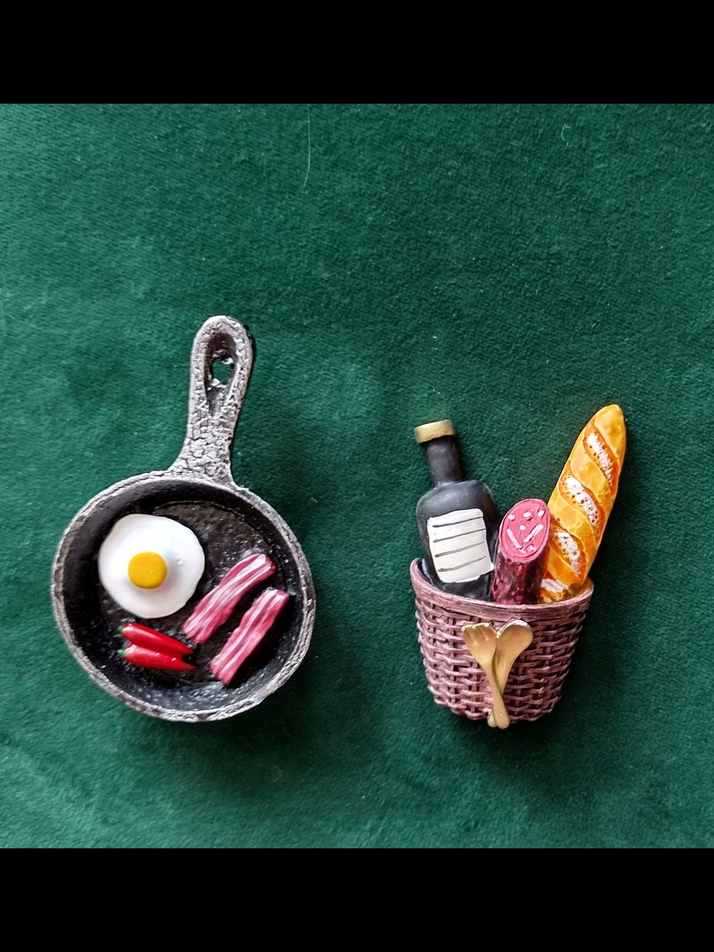 Pair of decorative kitchen magnets.     Breakfast & Picnic Basket With Baguette